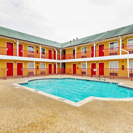 Oyo Hotel San Antonio Lackland Near Seaworld Dış mekan fotoğraf